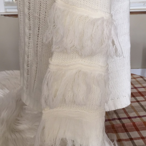 Cable Knit Sweater{Last One} - Picture 3 of 8